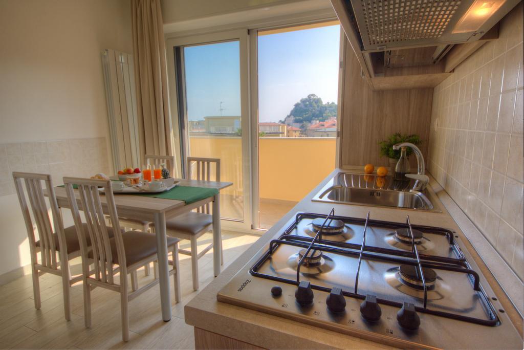 פינאלה ליגורה Hotel Residence La Palma מראה חיצוני תמונה